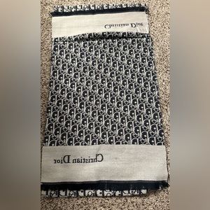 Christian Dior women scarf 540 bleu marine CD obliques